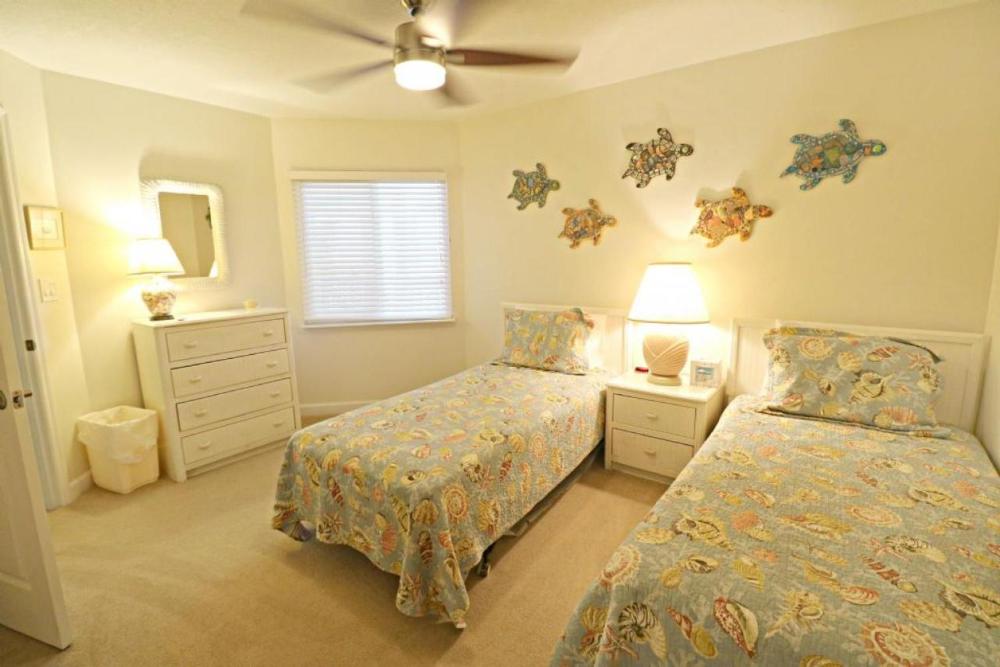 Ocean Village Club O36